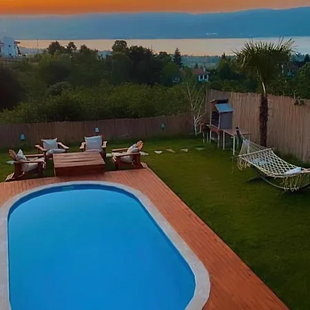 Greenworldbungalov2